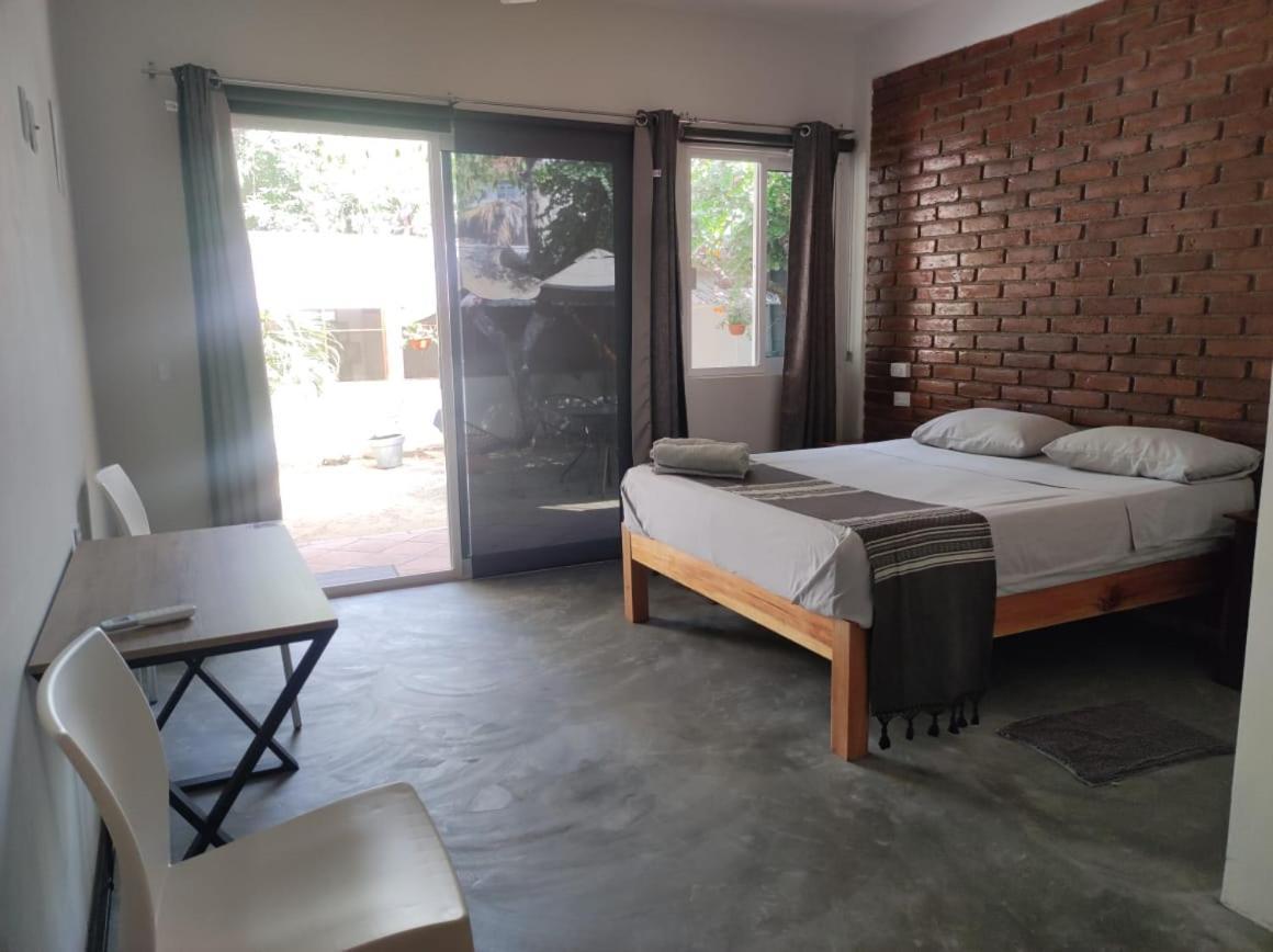 Hotel Casa Sixta A 7Min Del Aeropuerto Internacional Pmx Y 2 Cuadras Terminal Autob Ado Puerto Escondido  Esterno foto
