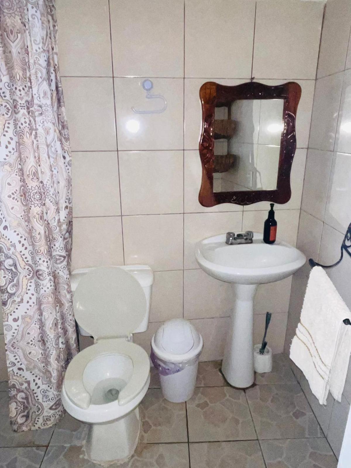 Hotel Casa Sixta A 7Min Del Aeropuerto Internacional Pmx Y 2 Cuadras Terminal Autob Ado Puerto Escondido  Esterno foto