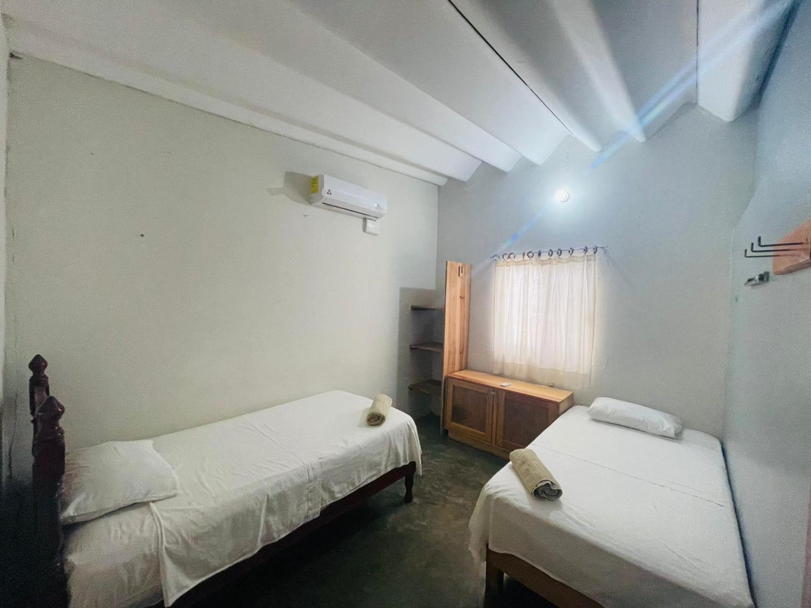 Hotel Casa Sixta A 7Min Del Aeropuerto Internacional Pmx Y 2 Cuadras Terminal Autob Ado Puerto Escondido  Esterno foto